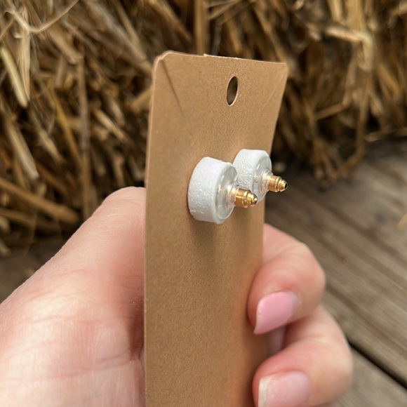 Handmade Real Pressed Dried Flower Botanical Resin
Earrings - Picture 8 of 14